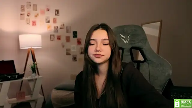 Snapshot of Vexorine chatting on 12-03-25, 07:34 Vexorine online show from 12-03-25, 07:34