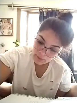 YouladyVidal online show from 11-24-25, 04:40