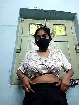 Miss tinaaa online show from 12-20-25, 10:44