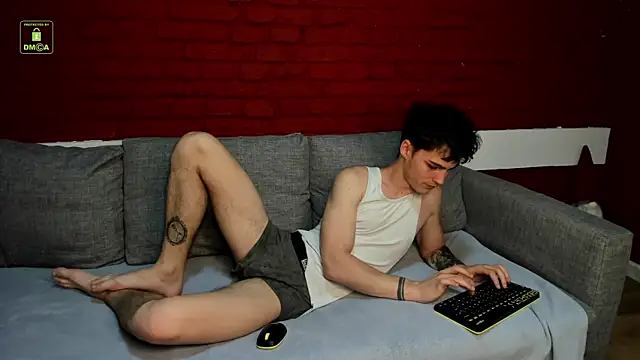 Adam Porrter online show from 06-20-26, 04:32