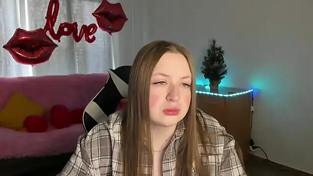 GirlPlayer online show from 02-18-26, 08:10