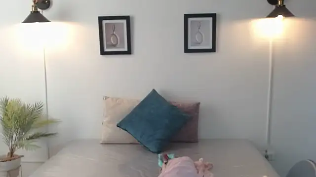 Juliana  lx online show from 04-14-26, 02:01