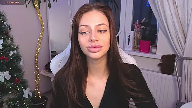 Snapshot of Daria_Promisess chatting on 12-04-25, 04:00 Daria Promisess online show from 12-04-25, 04:00