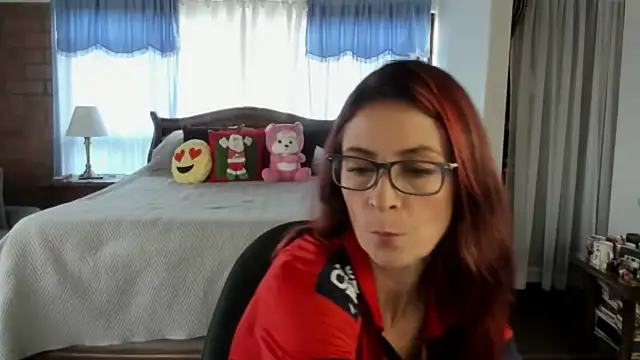 Charlotte-Willson online show from 12-17-25, 08:15