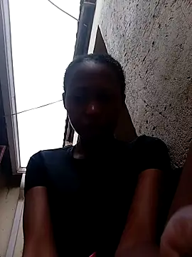 Sweethoneypot25 online show from 12-17-25, 03:07