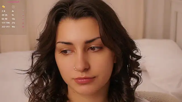 Snapshot of DovieMascall chatting on 12-01-25, 07:13 DovieMascall online show from 12-01-25, 07:13