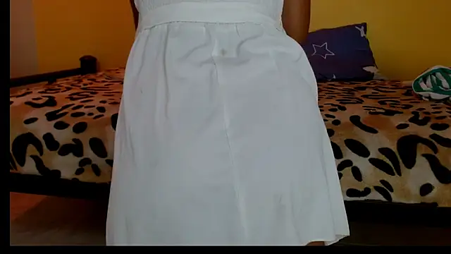 Snapshot of angel18evil chatting on 12-02-25, 08:04 angel18evil online show from 12-02-25, 08:04