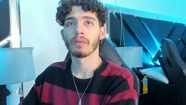 Snapshot of JojoBraando chatting on 12-02-25, 12:05 JojoBraando online show from 12-02-25, 12:05