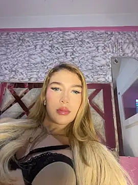 Snapshot of valeryfox__ chatting on 11-26-25, 11:22 valeryfox online show from 11-26-25, 11:22