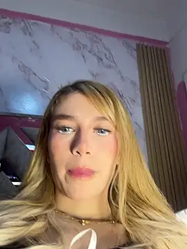 Snapshot of valeryfox__ chatting on 12-04-25, 11:02 valeryfox online show from 12-04-25, 11:02