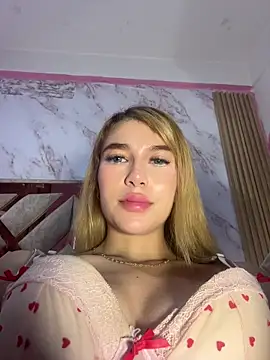 Snapshot of valeryfox__ chatting on 12-05-25, 12:58 valeryfox online show from 12-05-25, 12:58