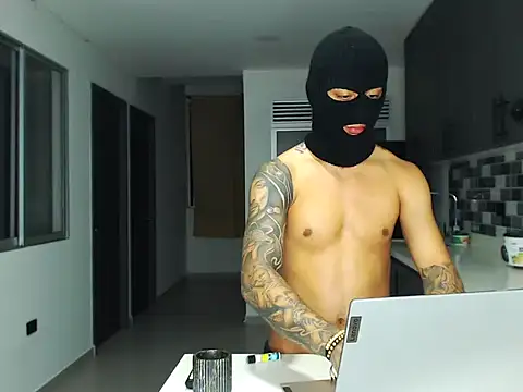 Snapshot of master_Tripa chatting on 11-27-25, 11:51 master Tripa online show from 11-27-25, 11:51