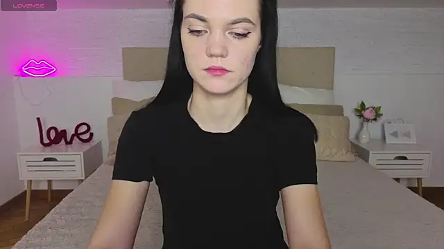 Snapshot of Camila_777_ chatting on 11-23-25, 08:52 Camila 777 online show from 11-23-25, 08:52