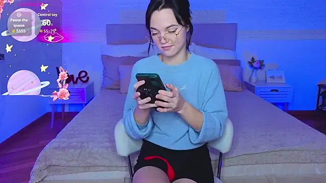 Snapshot of Camila_777_ chatting on 11-29-25, 10:46 Camila 777 online show from 11-29-25, 10:46