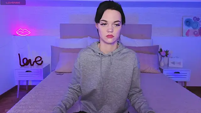 Snapshot of Camila_777_ chatting on 12-14-25, 10:58 Camila 777 online show from 12-14-25, 10:58