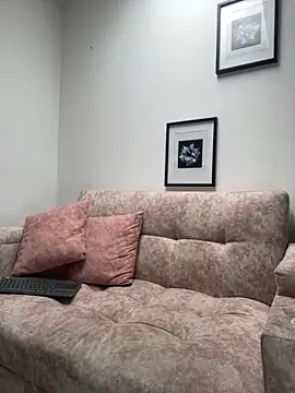 Snapshot of Madisonlaraa chatting on 11-28-25, 07:38 Madisonlaraa online show from 11-28-25, 07:38