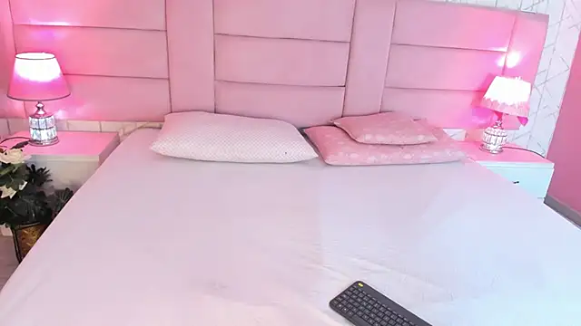 VictoriaLasse online show from 04-12-26, 01:38