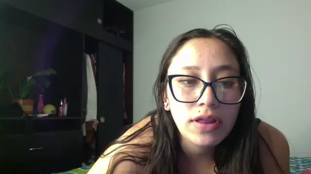 LyaRose online show from 02-05-26, 04:39