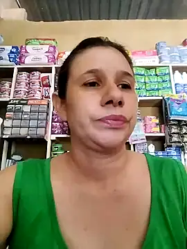 Snapshot of MIA-LARIOS chatting on 05-06-26, 02:33 MIA-LARIOS online show from 05-06-26, 02:33
