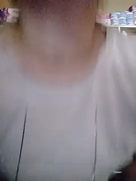 Snapshot of MIA-LARIOS chatting on 05-29-26, 02:59 MIA-LARIOS online show from 05-29-26, 02:59
