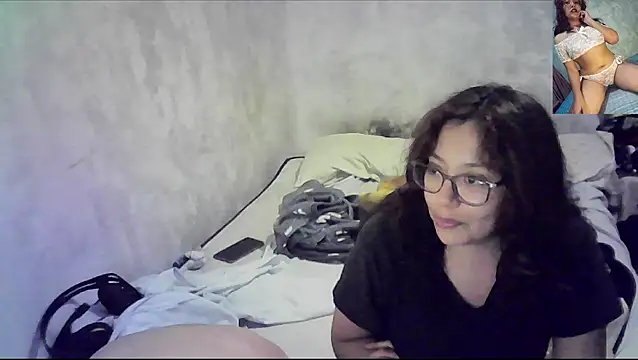 Snapshot of Giby_Grace chatting on 04-03-26, 05:38 Giby Grace online show from 04-03-26, 05:38