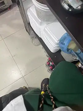 Snapshot of 1Panini21 chatting on 12-05-25, 12:52 1Panini21 online show from 12-05-25, 12:52