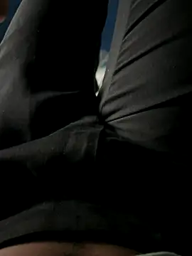 Snapshot of saikumar75 chatting on 11-23-25, 07:30 saikumar75 online show from 11-23-25, 07:30