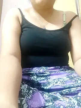 Snapshot of Tanvi_02 chatting on 11-23-25, 04:29 Tanvi 02 online show from 11-23-25, 04:29