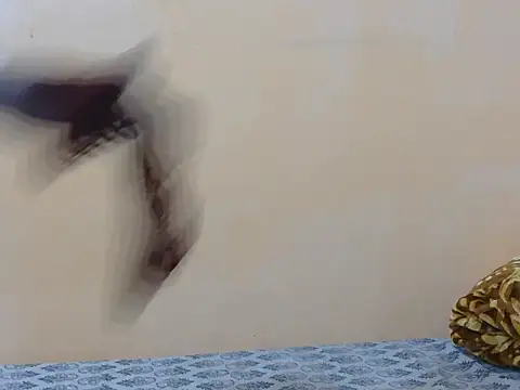 Honey Baby1 online show from 12-17-25, 07:14