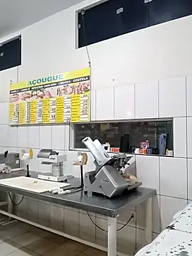 RobertoLuiz84 online show from 12-18-25, 08:04