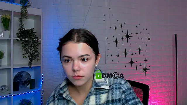 Snapshot of maddycats chatting on 11-28-25, 01:47 maddycats online show from 11-28-25, 01:47