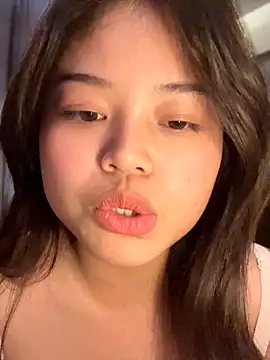 Snapshot of Toffee-00 chatting on 02-05-26, 04:39 Toffee-00 online show from 02-05-26, 04:39