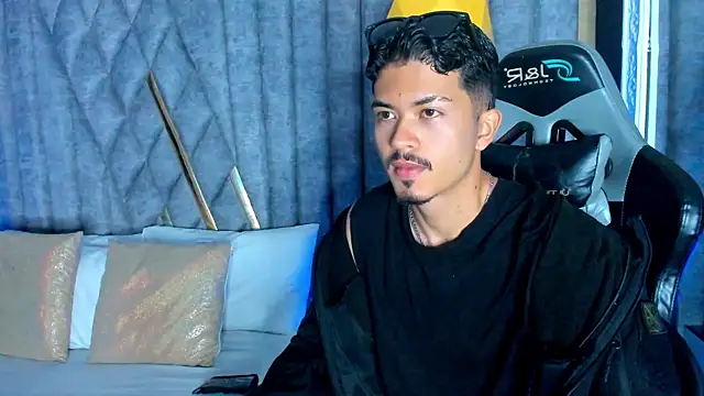 NicolaiKarav online show from 01-13-26, 11:48