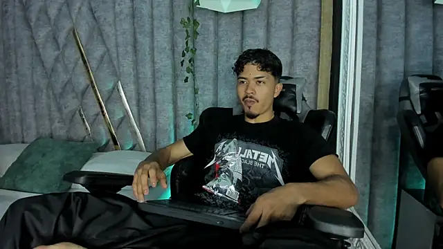 NicolaiKarav online show from 04-19-26, 06:10