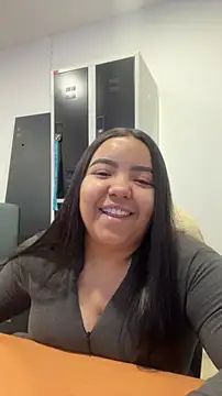 Snapshot of princezzc chatting on 12-21-25, 07:43 princezzc online show from 12-21-25, 07:43