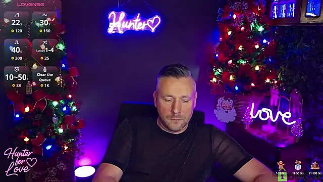 Snapshot of Hunter_Fl chatting on 12-17-25, 04:13 Hunter Fl online show from 12-17-25, 04:13