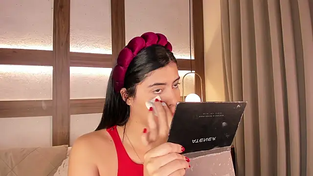 SarhaVega online show from 04-26-26, 01:09