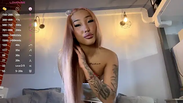 EIeniVanwart online show from 02-08-26, 06:00