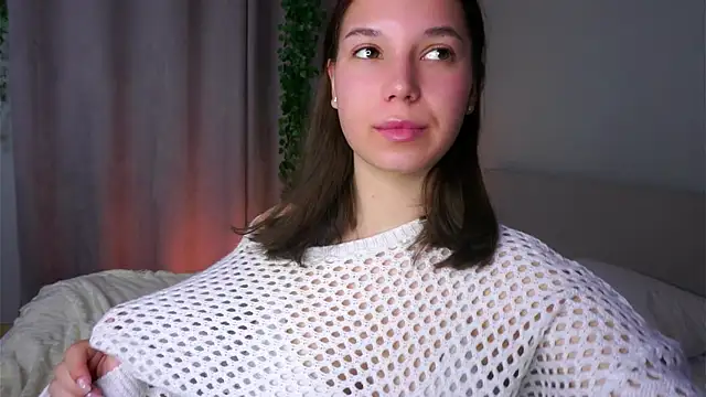 AmparoCilek online show from 04-24-26, 06:43