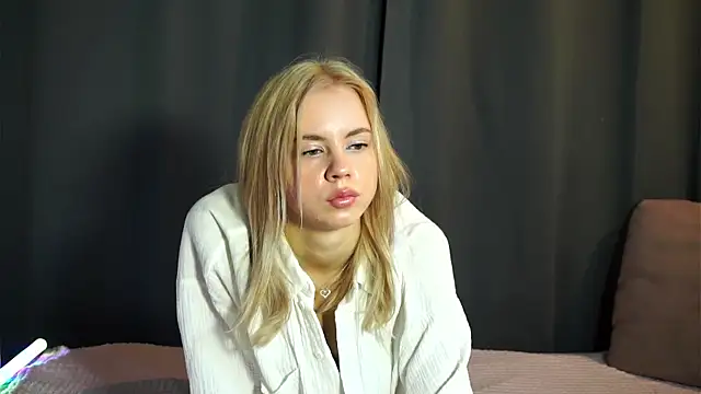 Snapshot of FelishaLaskin chatting on 12-05-25, 08:45 FelishaLaskin online show from 12-05-25, 08:45