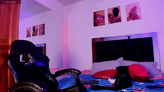 ValeryTs1 online show from 04-24-26, 06:43