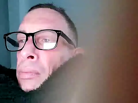 Snapshot of hamstiboy55 chatting on 02-15-26, 04:03 hamstiboy55 online show from 02-15-26, 04:03