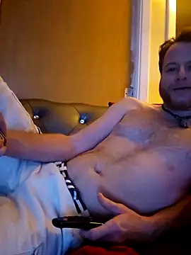 Snapshot of PinellasPlay chatting on 12-04-25, 11:02 PinellasPlay online show from 12-04-25, 11:02