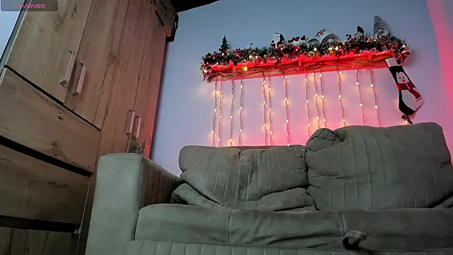 Snapshot of steveen_universe28 chatting on 12-04-25, 01:26 steveen universe28 online show from 12-04-25, 01:26