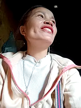 Snapshot of nangmo chatting on 11-24-25, 04:23 nangmo online show from 11-24-25, 04:23