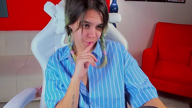 LiraBelle online show from 12-03-25, 05:26