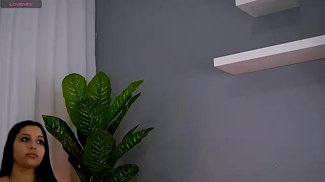 Snapshot of VanessaSinX chatting on 12-05-25, 08:27 VanessaSinX online show from 12-05-25, 08:27