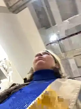 Snapshot of KateBurlesk chatting on 11-23-25, 08:58 KateBurlesk online show from 11-23-25, 08:58