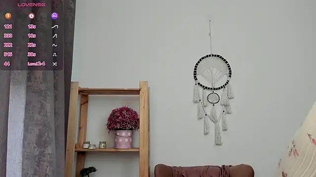 AmillyGile online show from 03-18-26, 08:06