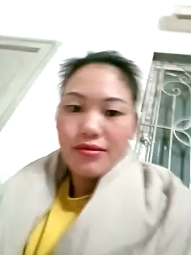 Snapshot of lynae-0 chatting on 11-28-25, 08:33 lynae-0 online show from 11-28-25, 08:33